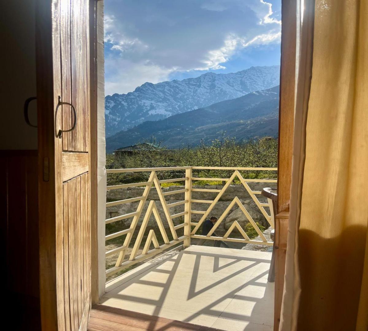 Snow Range Resort And Cottage Vashist Екстер'єр фото