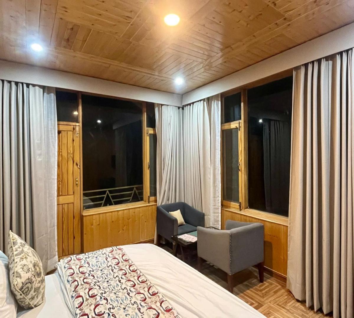 Snow Range Resort And Cottage Vashist Екстер'єр фото