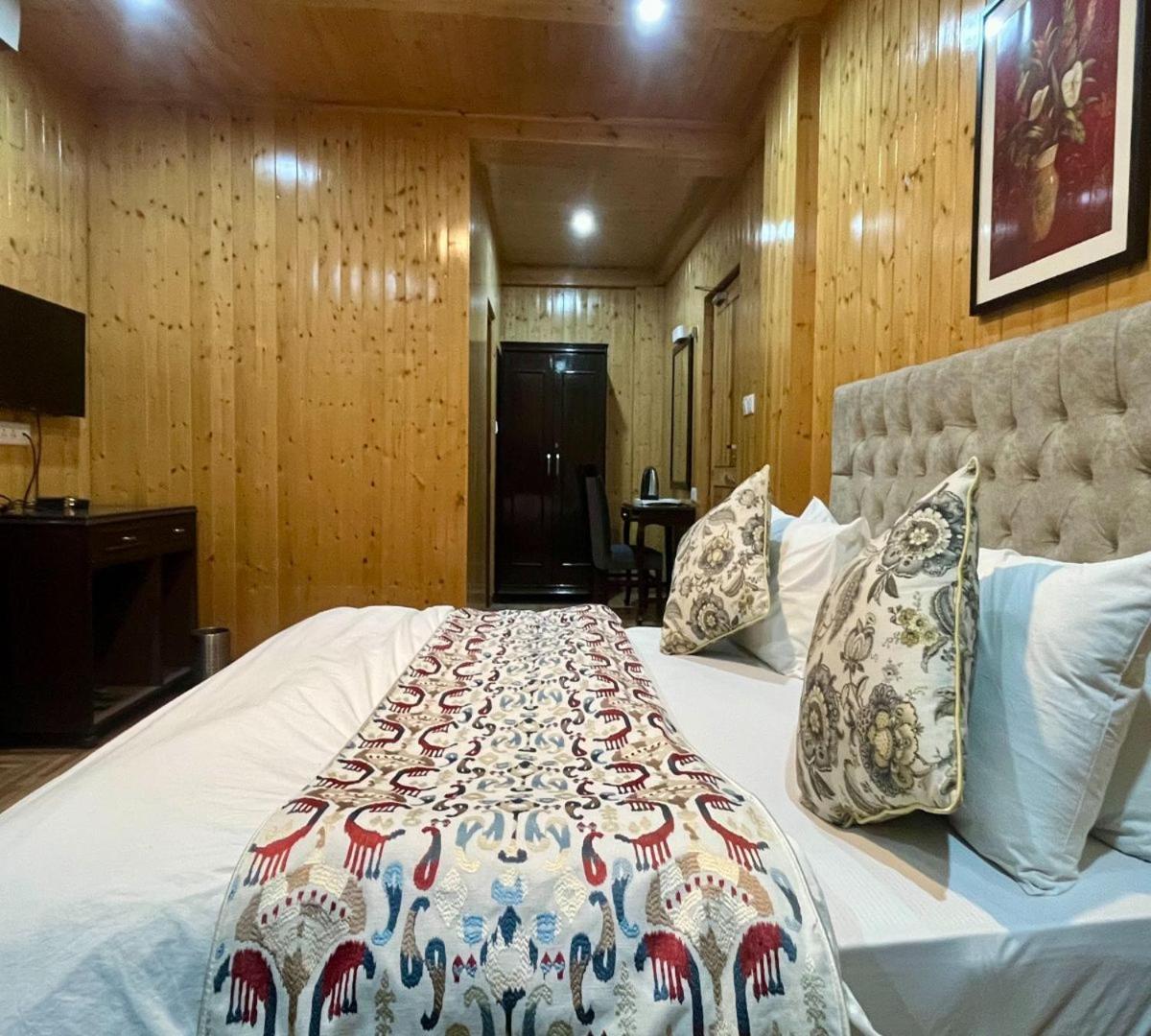 Snow Range Resort And Cottage Vashist Екстер'єр фото