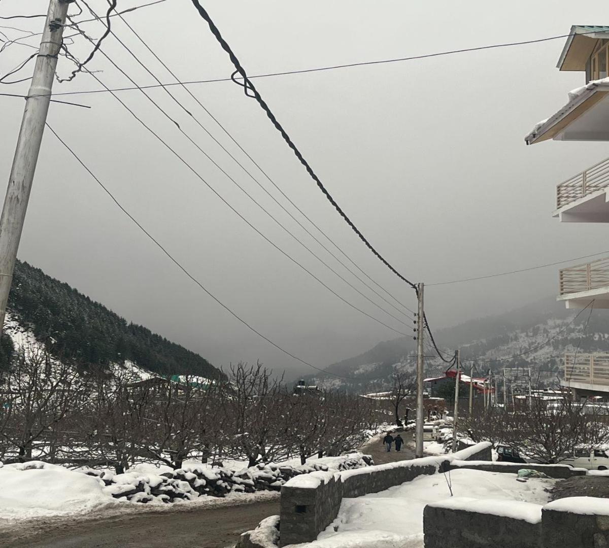 Snow Range Resort And Cottage Vashist Екстер'єр фото