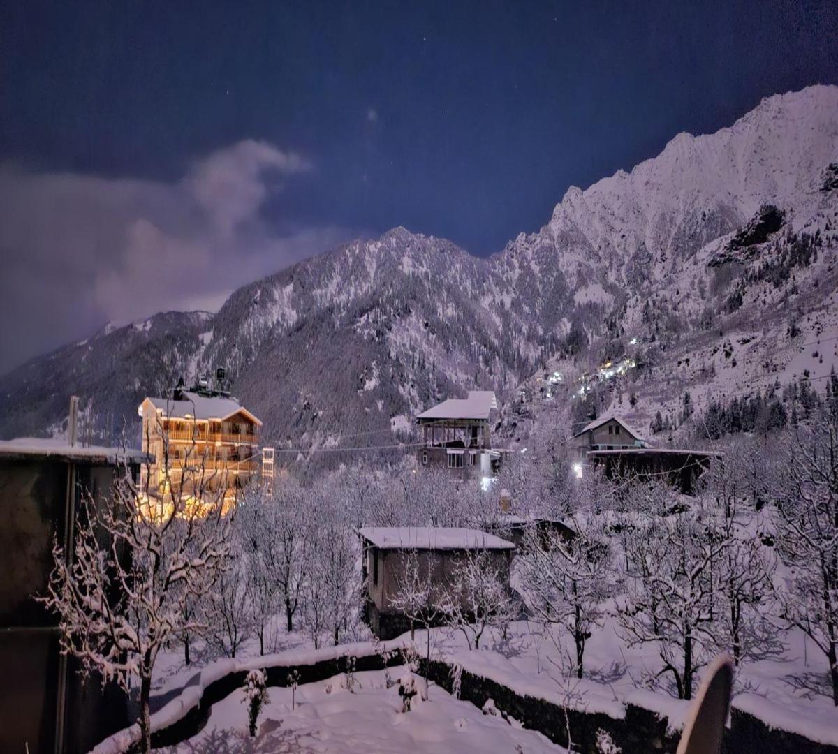 Snow Range Resort And Cottage Vashist Екстер'єр фото
